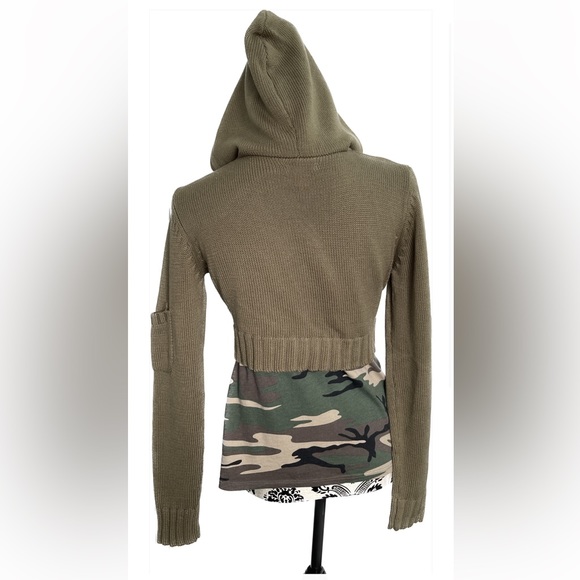 ⛷️Olive Green Long Sleeve Crop Front Hooded Sweater Sz L - Picture 8 of 10